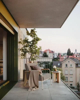 Balcon; vue, lumière naturelle