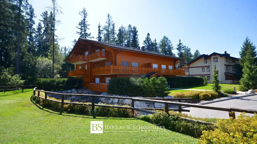 Кућа и околина; природно светло