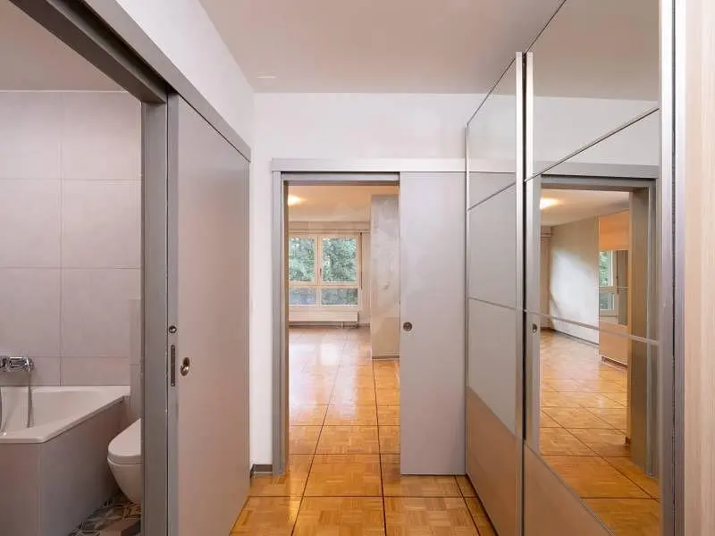 Salle de bain; carrelage, lumière naturelle