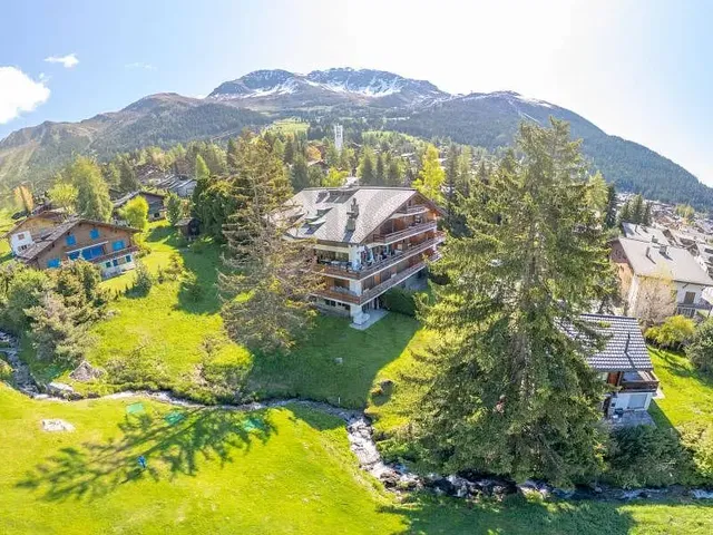 Huis en omgeving; uitzicht, natuurlijk licht