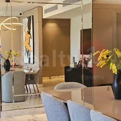 Obývací pokoj; moderní styl, přirozené světlo, po rekonstrukci