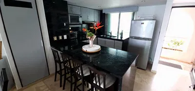 Cocina; electrodomésticos, luz natural, estilo moderno