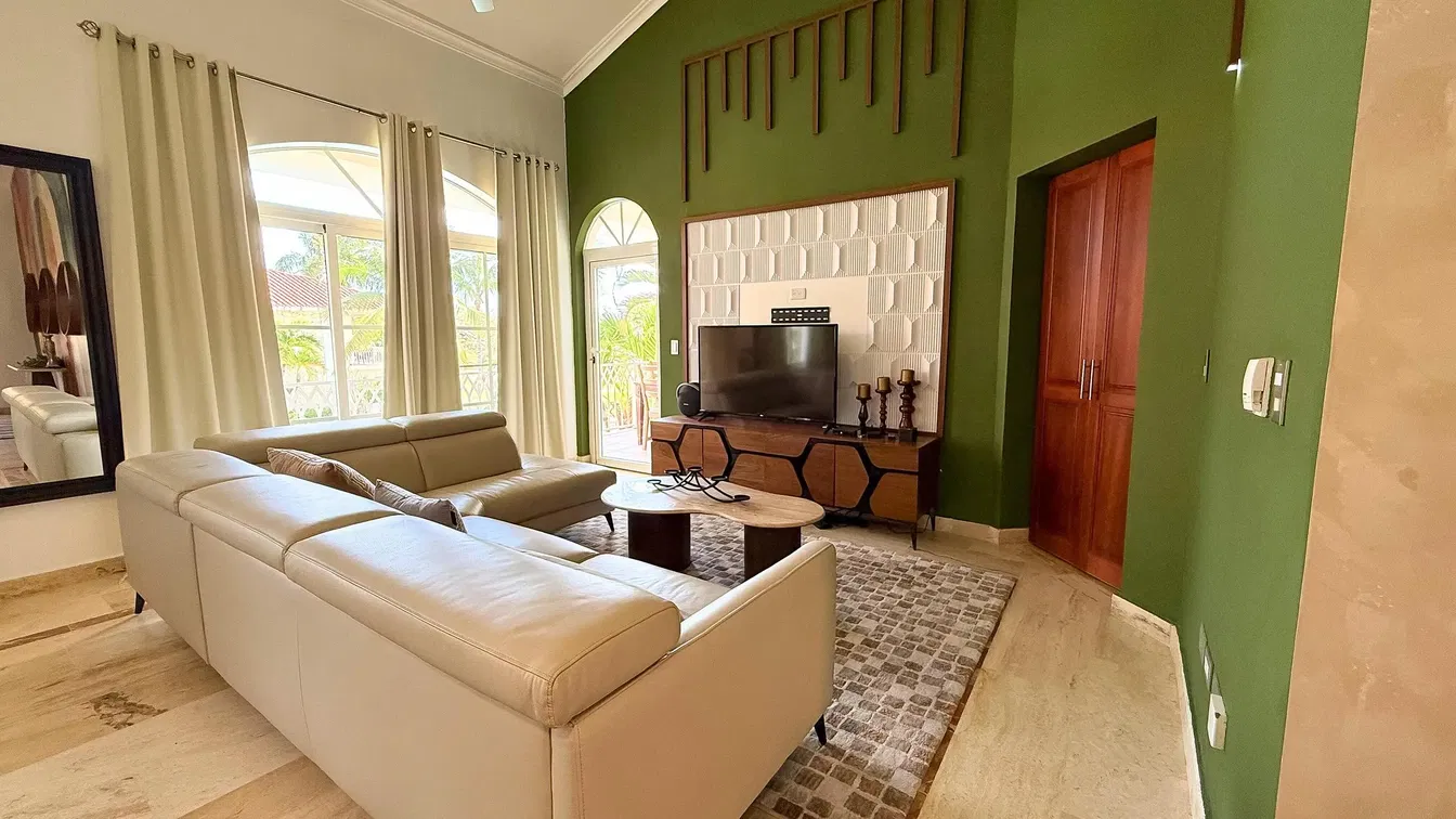 Obývací pokoj; výhled, přirozené světlo, moderní styl