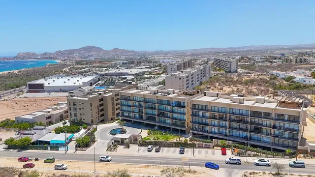 Casa y alrededores; vista