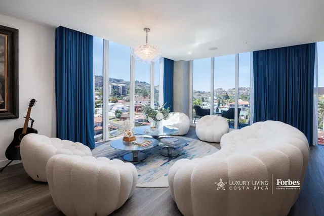 Wohnzimmer; blick, tageslicht, moderner stil