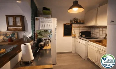 Cocina; electrodomésticos, luz natural