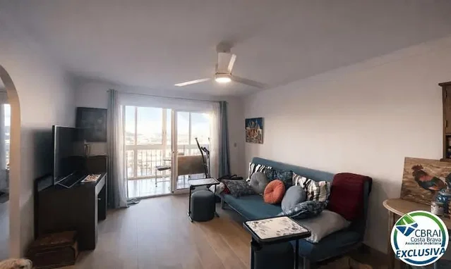Salón; vista, luz natural, estilo moderno