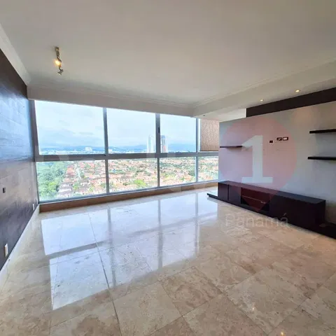 غرفة معيشة; إطلالة, أرضية من البلاط, ضوء طبيعي