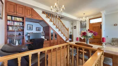 Living room; wood floor, natural light, modern style