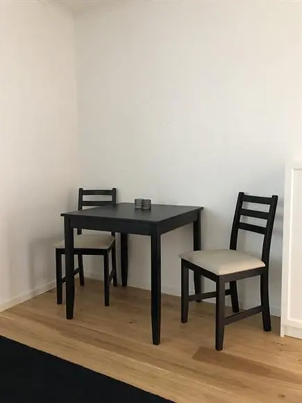 Sonstiges; holzboden, tageslicht