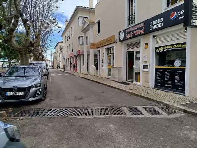 Кућа и околина; комерцијални, поглед