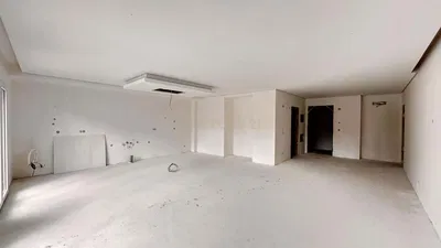 Otro; necesita renovación, luz natural