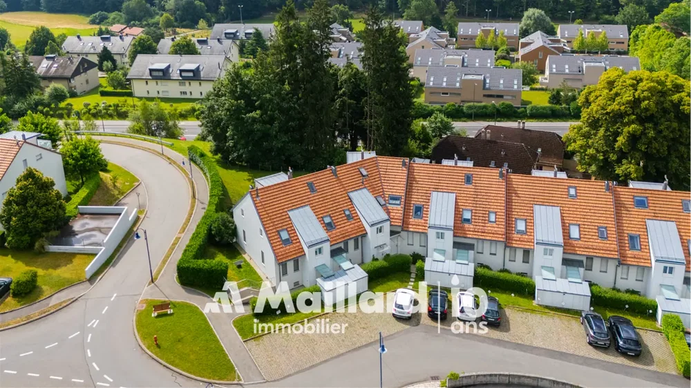 Haus und umgebung; blick