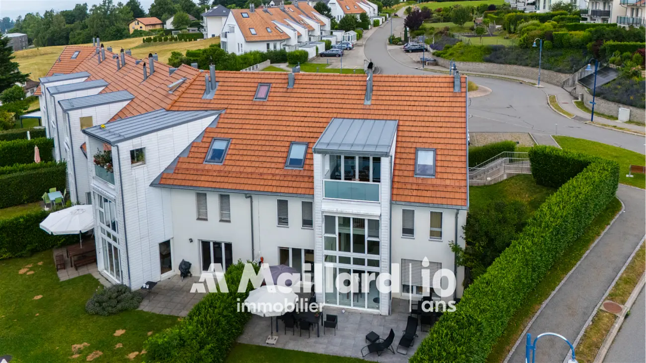 Haus und umgebung; blick