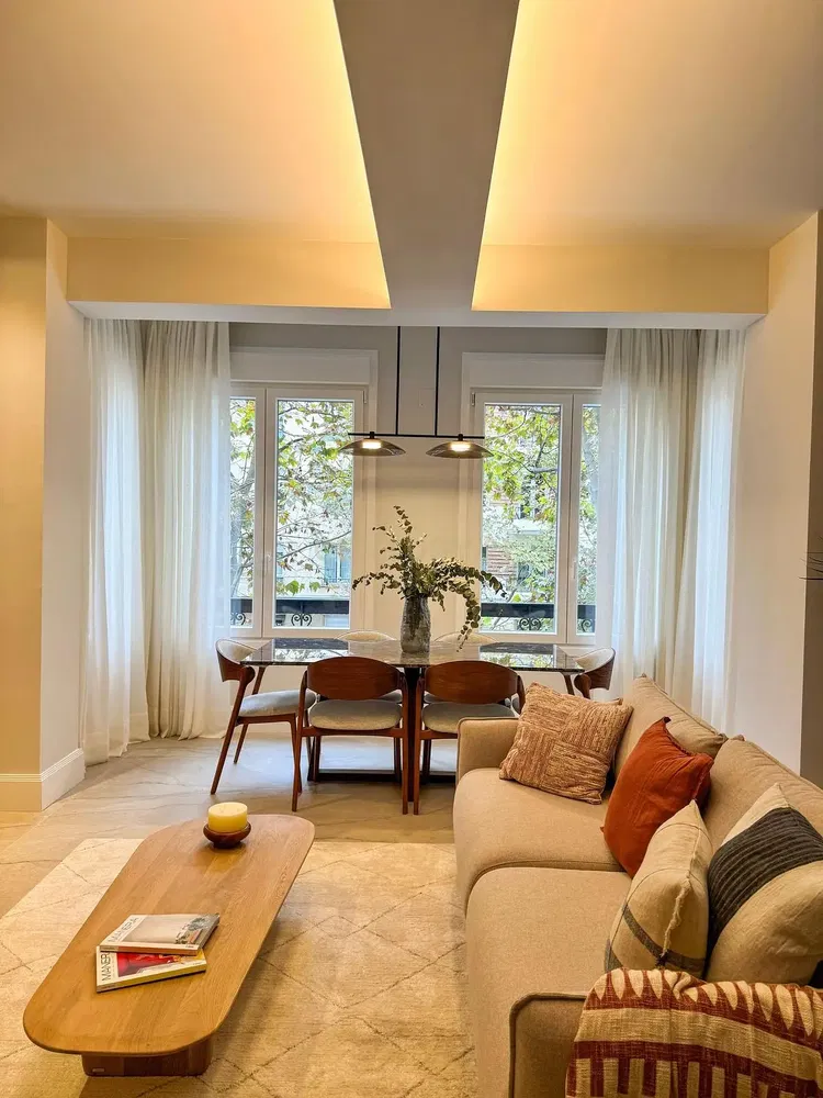 Wohnzimmer; tageslicht, moderner stil