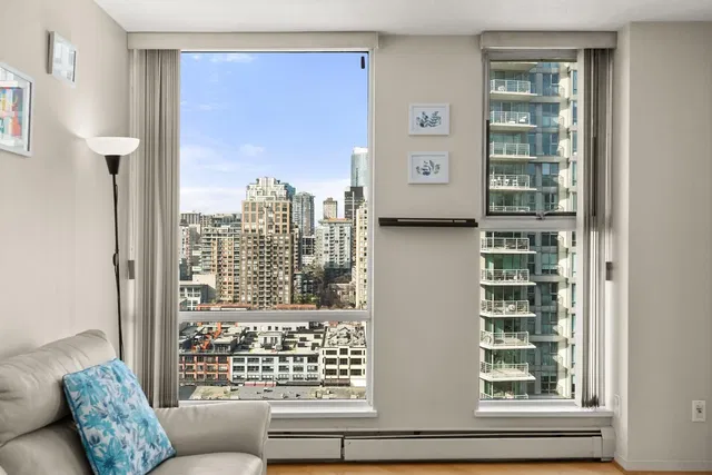 Living room; view, natural light