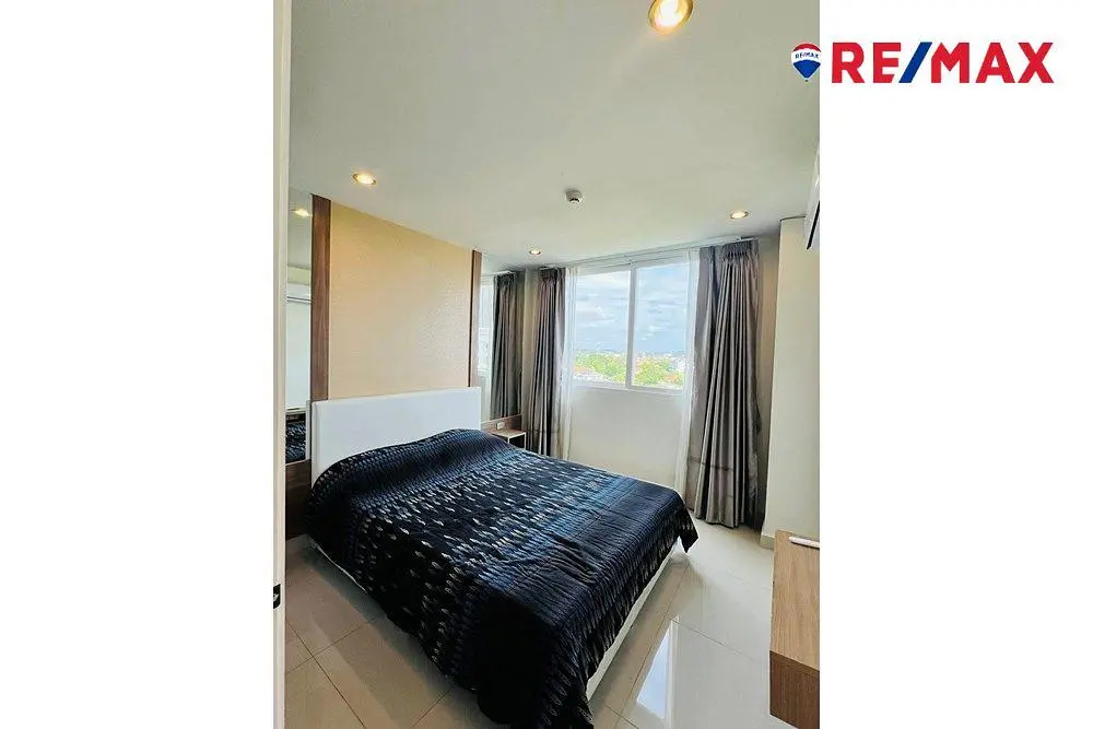 Ložnice; přirozené světlo, dlažba