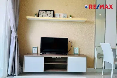 Obývací pokoj; moderní styl, přirozené světlo