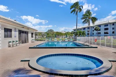 Haus und umgebung; blick, tageslicht