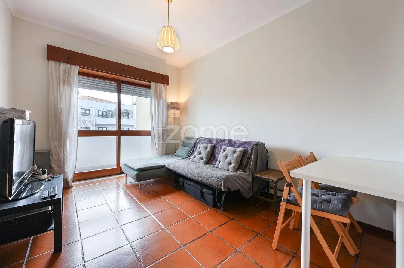 Salon; carrelage, vue, lumière naturelle