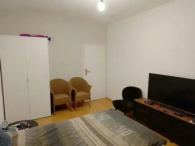 Sypialnia; światło dzienne