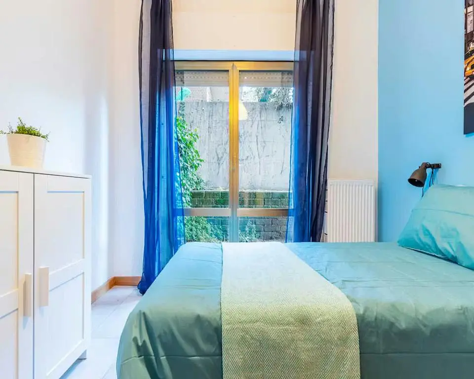 Schlafzimmer; tageslicht, moderner stil