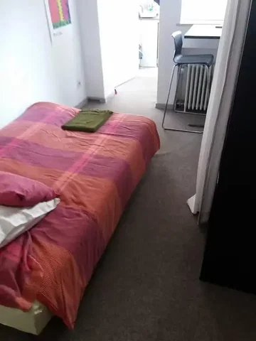 Camera da letto; luce naturale