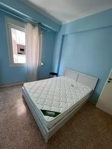 Спаваћа соба; природно светло