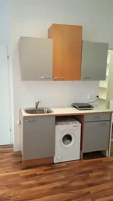 Küche; küchengeräte, fliesenboden