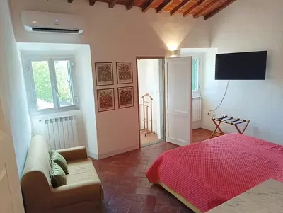 Bedroom; natural light, modern style