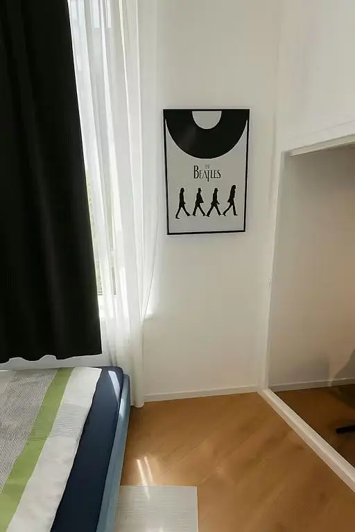 Bedroom; natural light, modern style