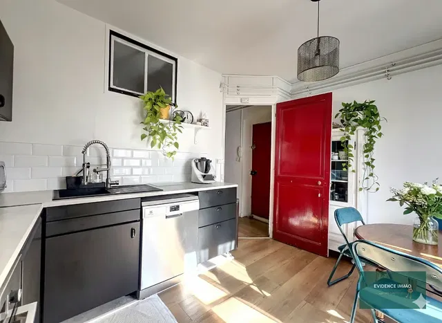 Kitchen; kitchen appliances, natural light, wood floor, modern style