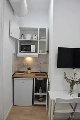 Кухиња; кухињски апарати, природно светло