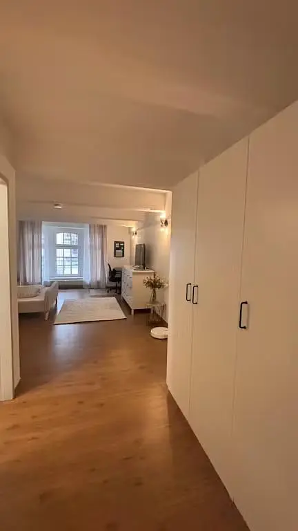 Salon; parquet, lumière naturelle