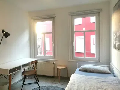 Bedroom; natural light, modern style