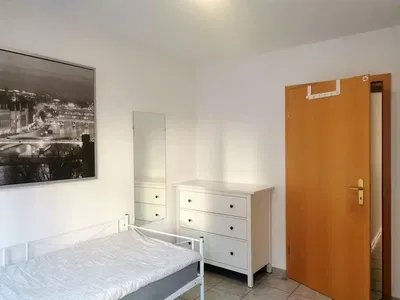 Bedroom; natural light, modern style