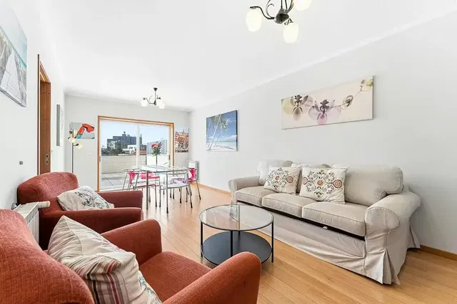 Wohnzimmer; blick, tageslicht, moderner stil