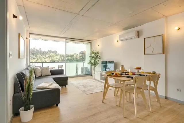 Σαλόνι; θέα, φυσικό φως