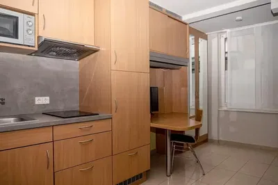 Kitchen; kitchen appliances, tile floor