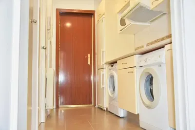 Cuisine; carrelage, électroménager