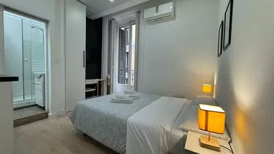 Bedroom; natural light, modern style