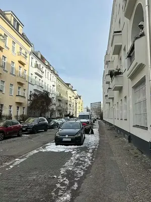 Къща и околности; гледка