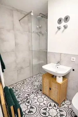 Bathroom; tile floor, natural light, renovated