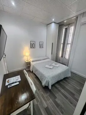 Chambre; parquet, lumière naturelle