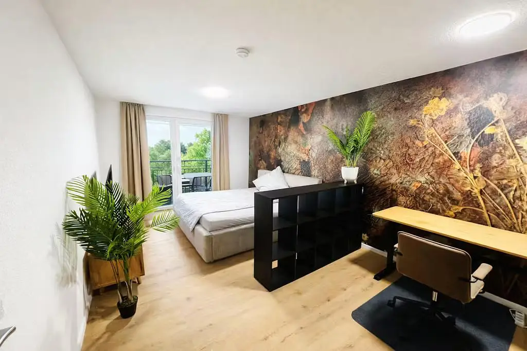 Schlafzimmer; tageslicht, holzboden