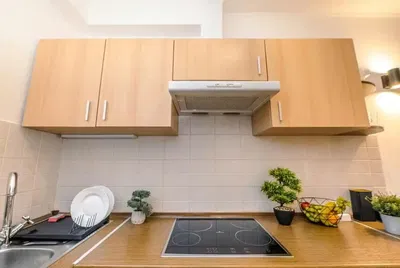 Keuken; keukenapparatuur, natuurlijk licht