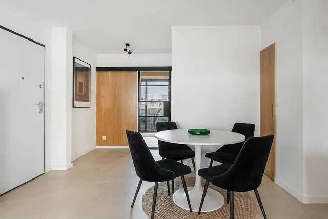 Dining room; modern style, natural light, view
