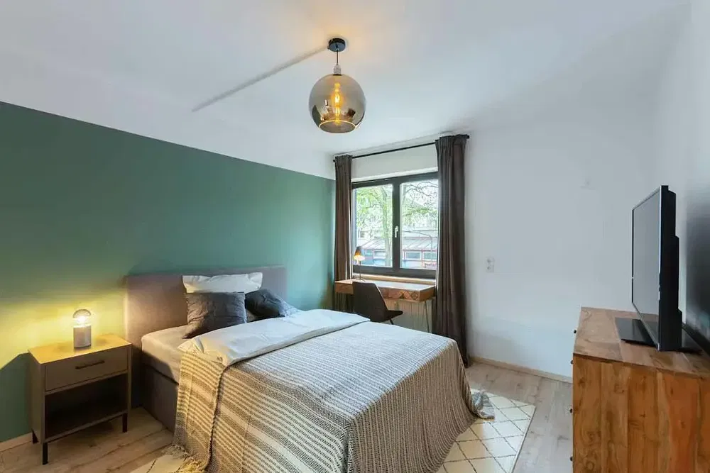 Bedroom; natural light, modern style