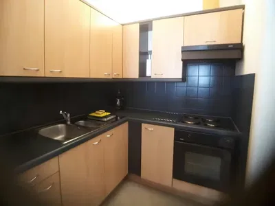 Mutfak; mutfak aletleri, fayans zemin