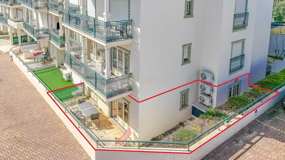 Балкон; поглед